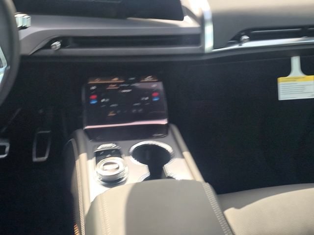 2027 Cadillac VISTIQ Luxury - Photo 19