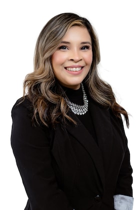 Staff member DESIREE PIZANO from ID_33bedc