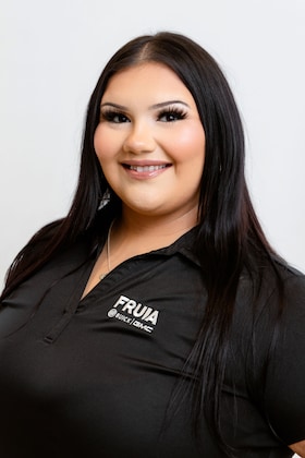 Staff member YESENIA CORONA from ID_33bedc