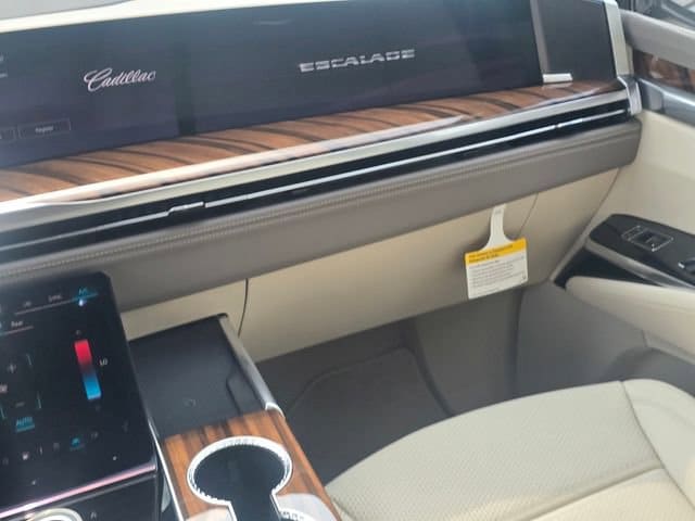 2026 Cadillac Escalade Platinum Sport - Photo 20