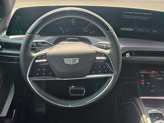 2027 Cadillac VISTIQ Luxury - Photo 17