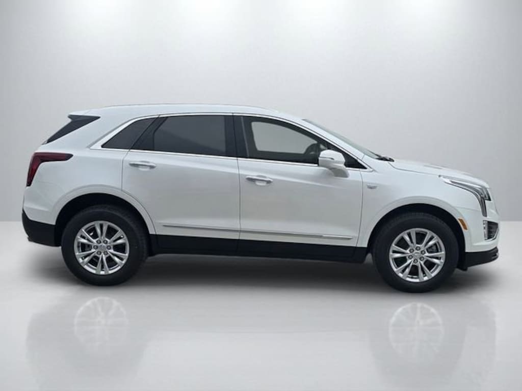 New 2026 CADILLAC XT5 Luxury SUV