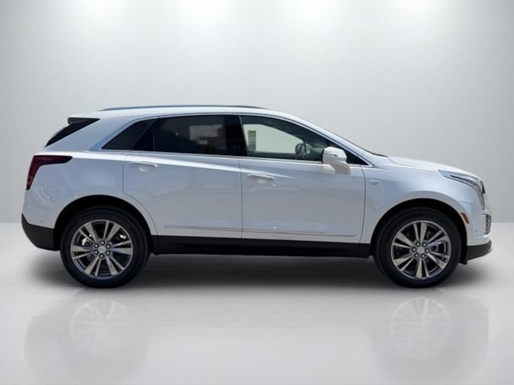 New 2026 CADILLAC XT5 Premium Luxury SUV
