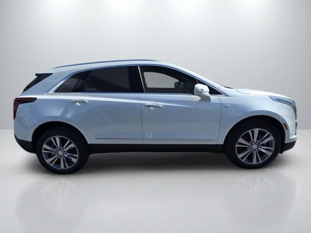 New 2026 CADILLAC XT5 Premium Luxury SUV