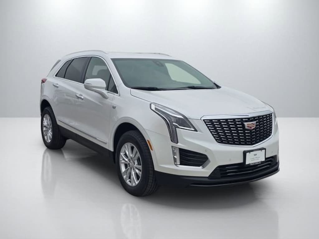 New 2026 CADILLAC XT5 Luxury SUV
