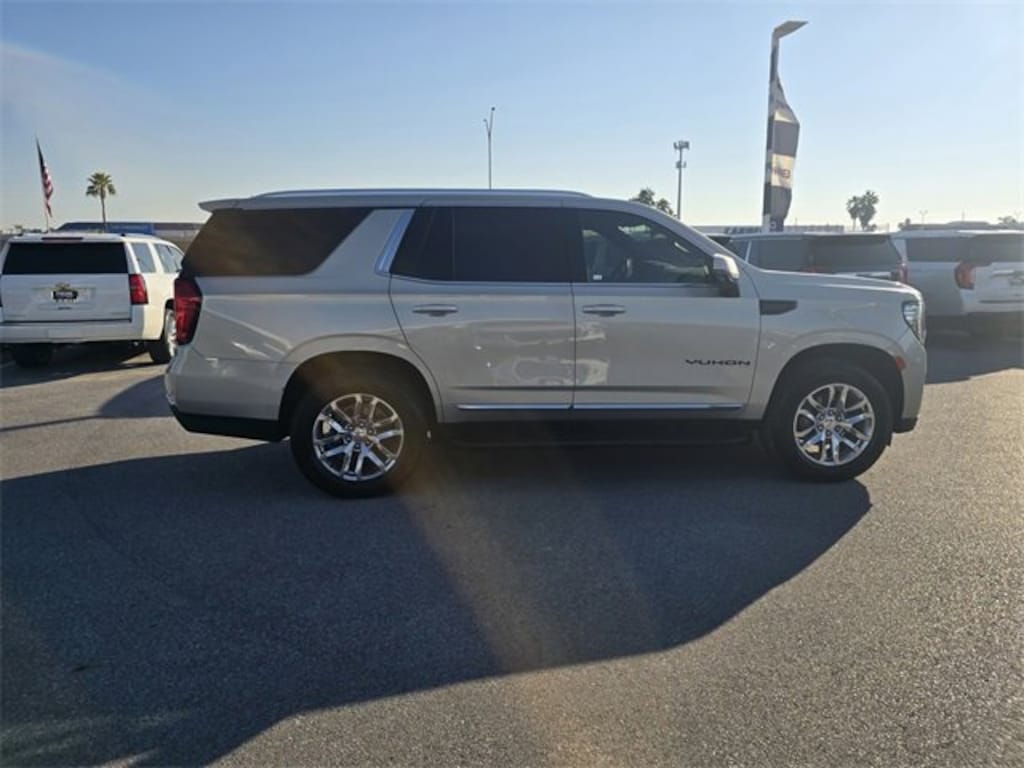 Used 2023 GMC Yukon SLT SUV
