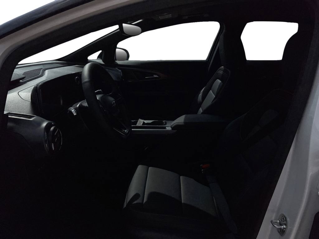 2025 Chevrolet Equinox EV RS - Photo 9
