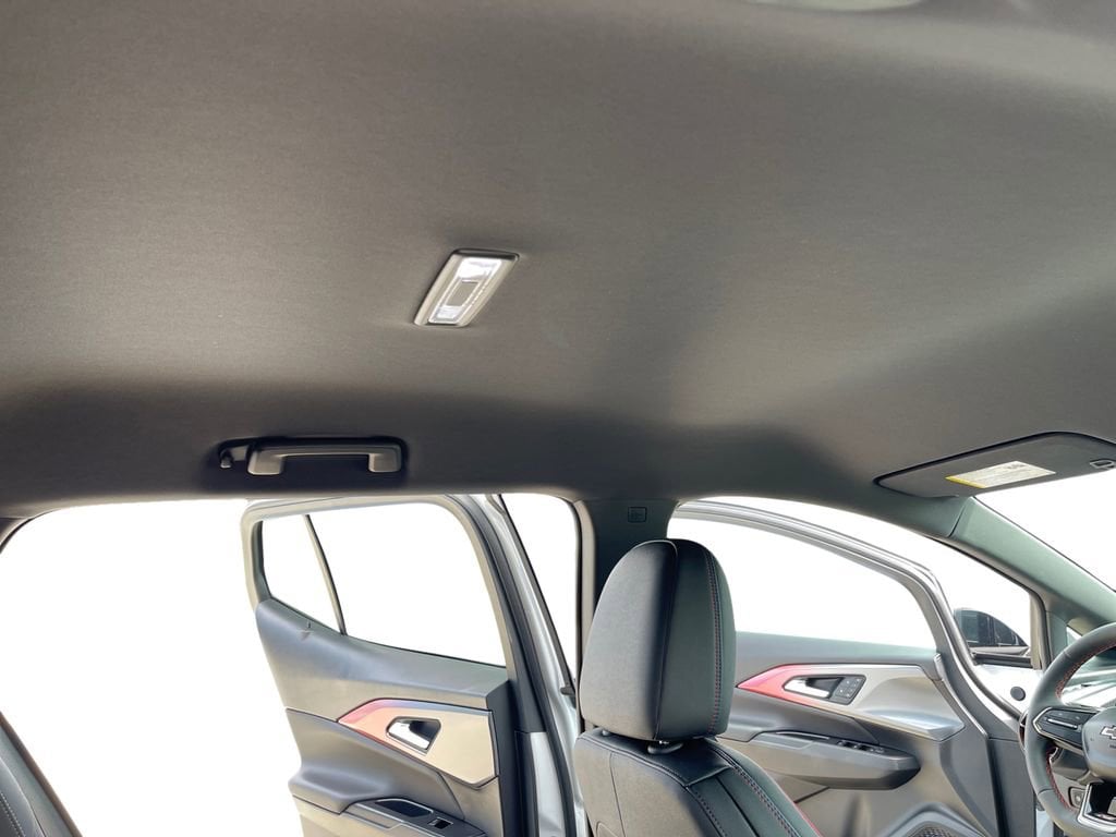 2025 Chevrolet Equinox EV RS - Photo 21