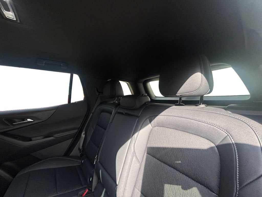 2025 Chevrolet Equinox LT - Photo 13