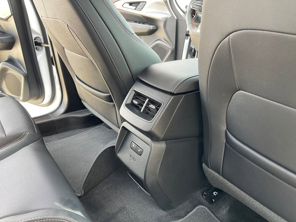 2025 Chevrolet Equinox EV RS - Photo 20