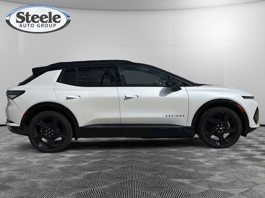 2025 Chevrolet Equinox EV RS - Photo 6
