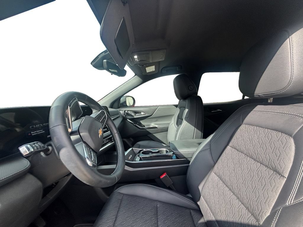 2025 Chevrolet Equinox LT - Photo 9