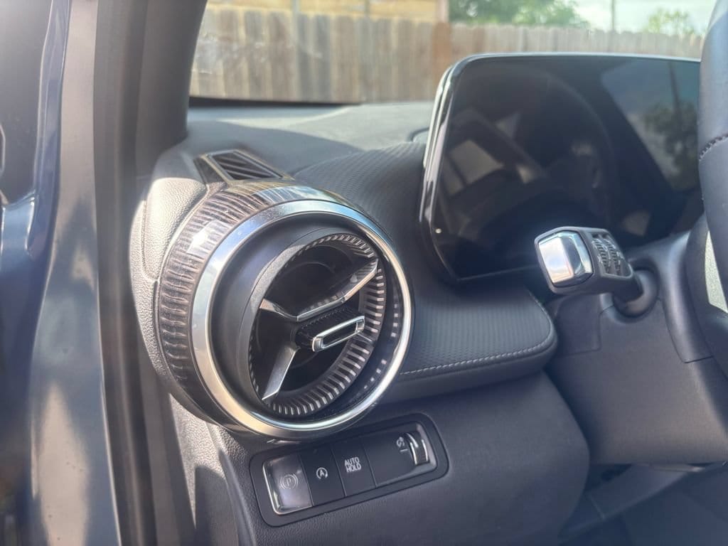 2025 Chevrolet Equinox LT - Photo 32