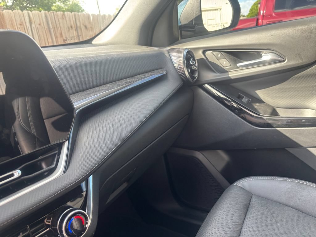 2025 Chevrolet Equinox LT - Photo 38