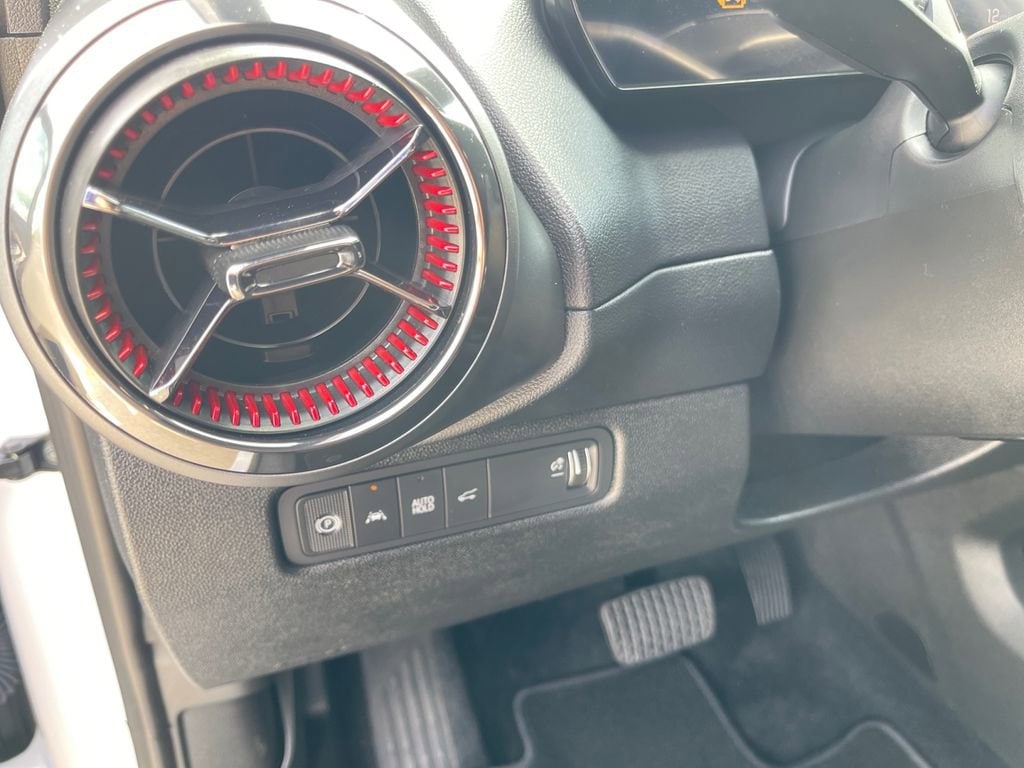 2025 Chevrolet Equinox EV RS - Photo 28