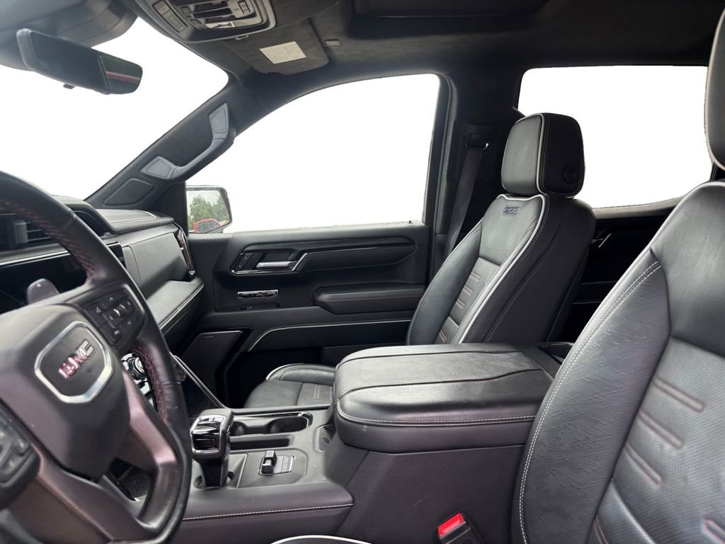 2025 GMC Sierra 1500 AT4X - Photo 9