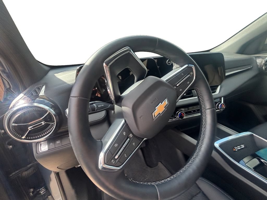 2025 Chevrolet Equinox LT - Photo 12