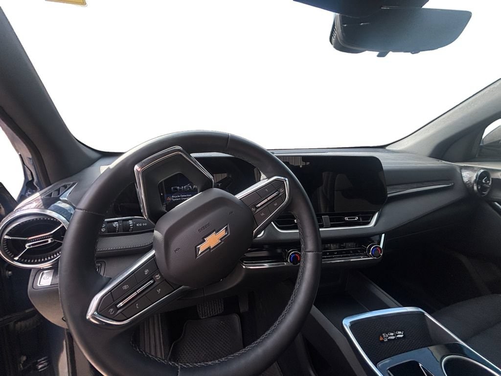 2025 Chevrolet Equinox LT - Photo 10