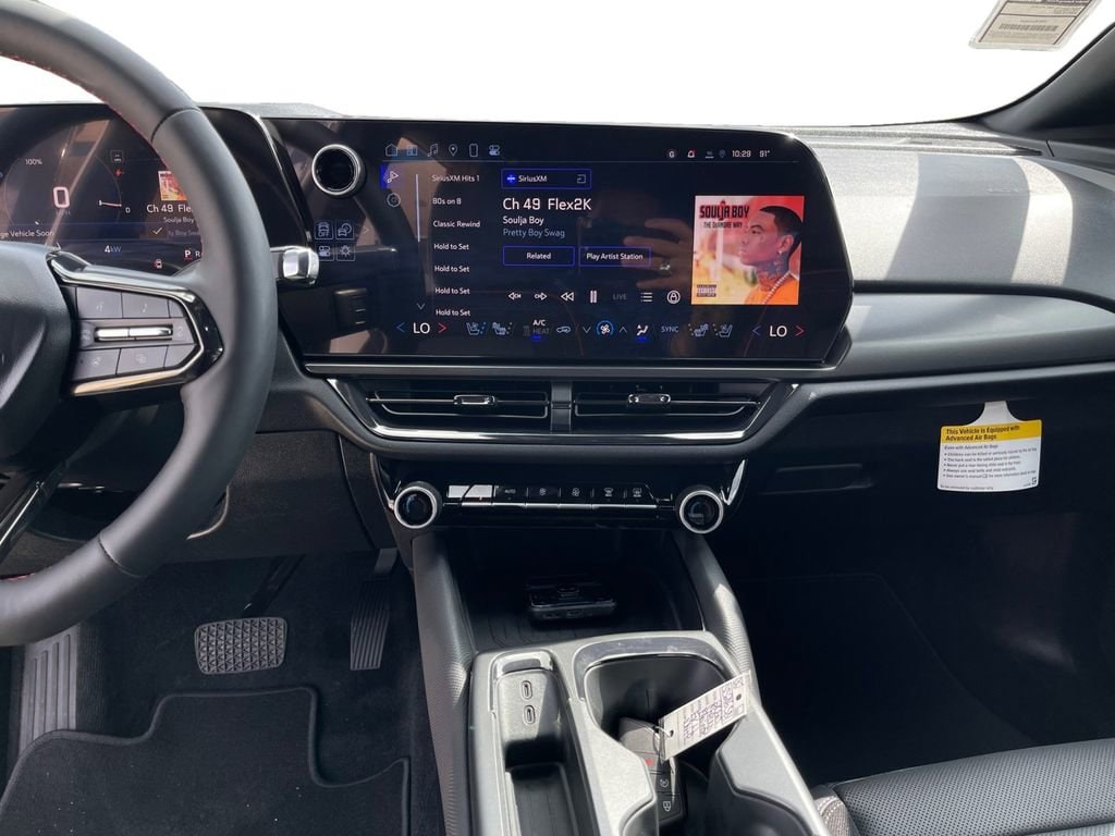 2025 Chevrolet Equinox EV RS - Photo 11