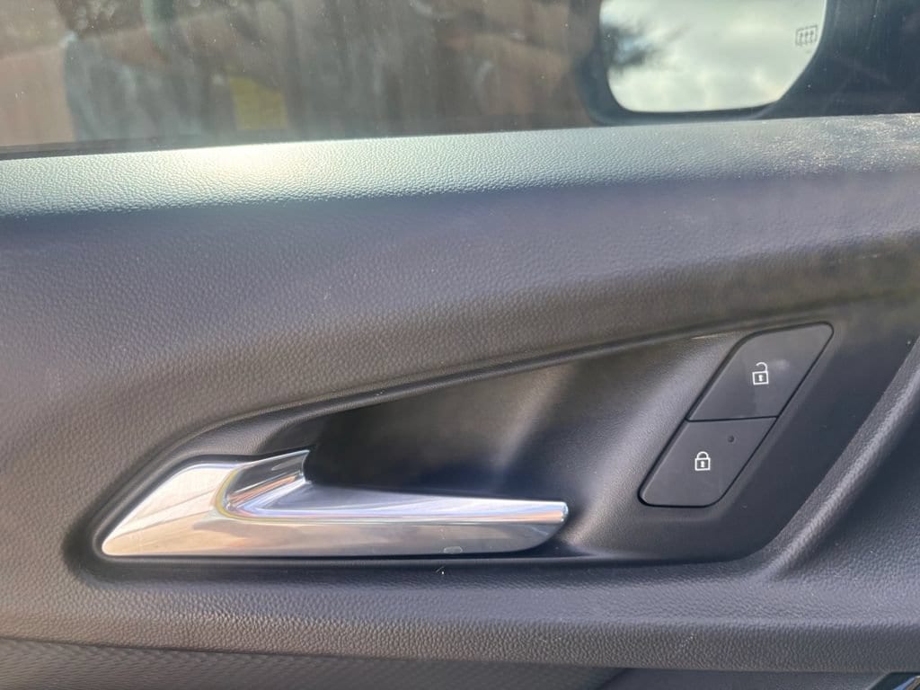 2025 Chevrolet Equinox LT - Photo 31