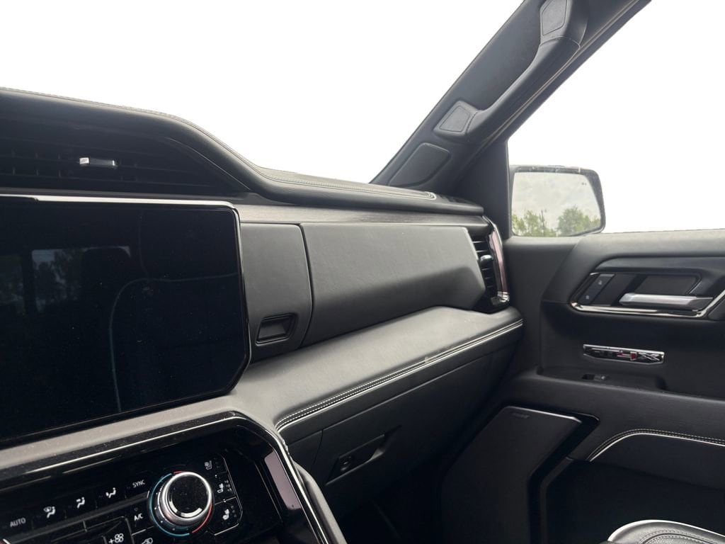 2025 GMC Sierra 1500 AT4X - Photo 27