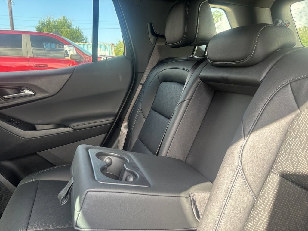 2025 Chevrolet Equinox LT - Photo 27