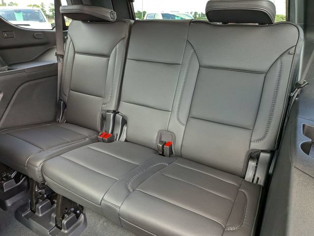 2026 GMC Yukon Denali - Photo 31