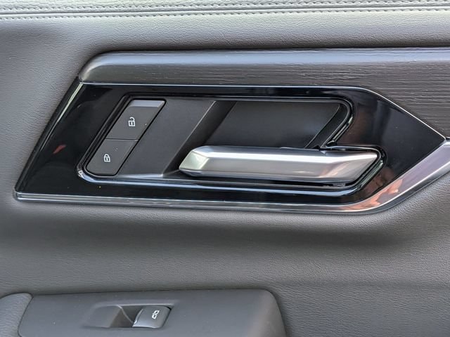 2026 GMC Yukon Denali - Photo 39
