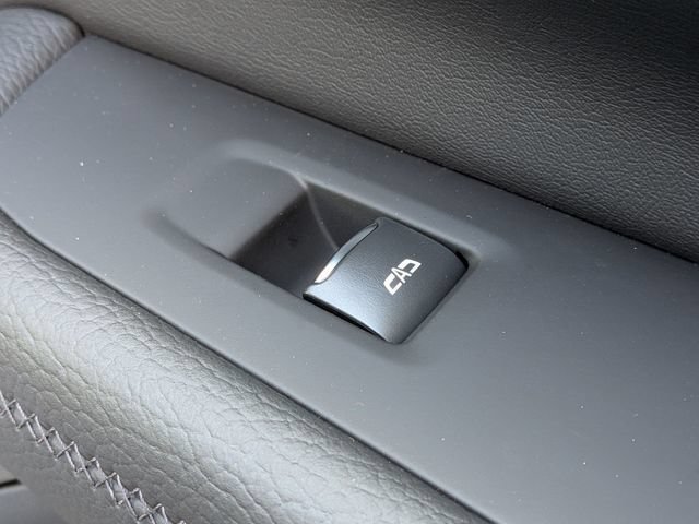 2026 GMC Yukon Denali - Photo 40