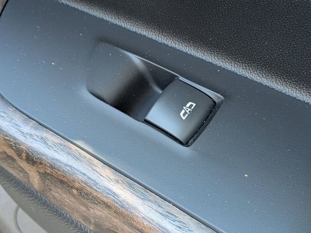 2023 GMC Acadia Denali - Photo 40