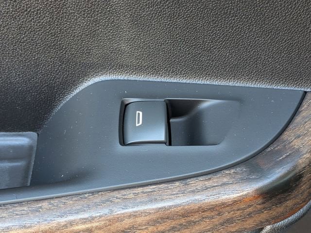 2023 GMC Acadia Denali - Photo 31