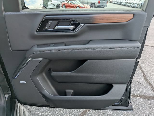 2026 GMC Yukon Denali - Photo 38
