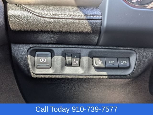 2023 GMC Acadia Denali - Photo 19