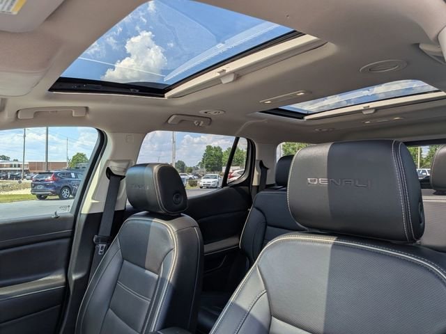 2023 GMC Acadia Denali - Photo 18
