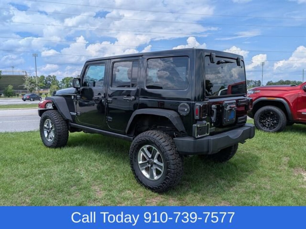 Used 2015 Jeep Wrangler Unlimited Rubicon SUV