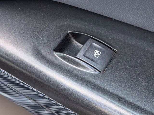 2022 Chevrolet Colorado Z71 - Photo 35