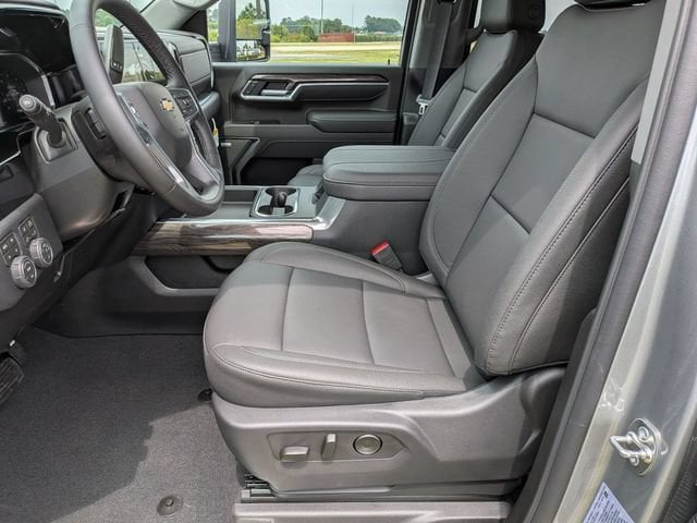 2026 Chevrolet Silverado 2500 HD LTZ - Photo 15