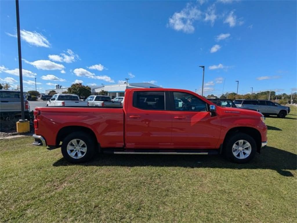 Used 2024 Chevrolet Silverado 1500 LT Truck