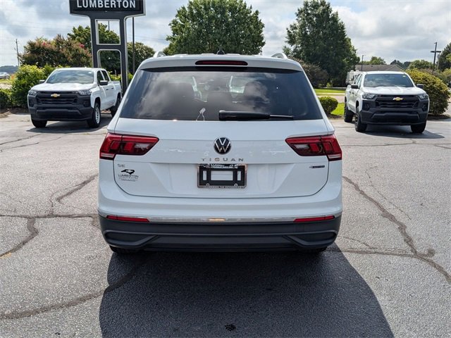 2022 Volkswagen Tiguan SE photo 4