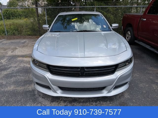 2020 Dodge Charger SXT - Photo 2