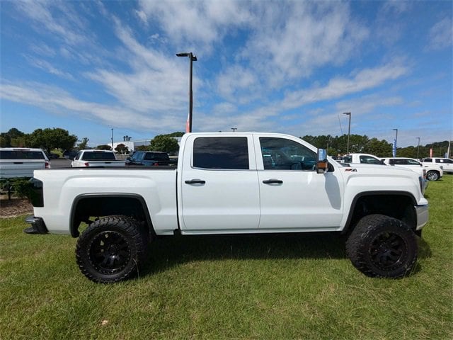 Used 2018 GMC Sierra 1500 SLT with VIN 3GTU2NEC6JG492199 for sale in Lumberton, NC