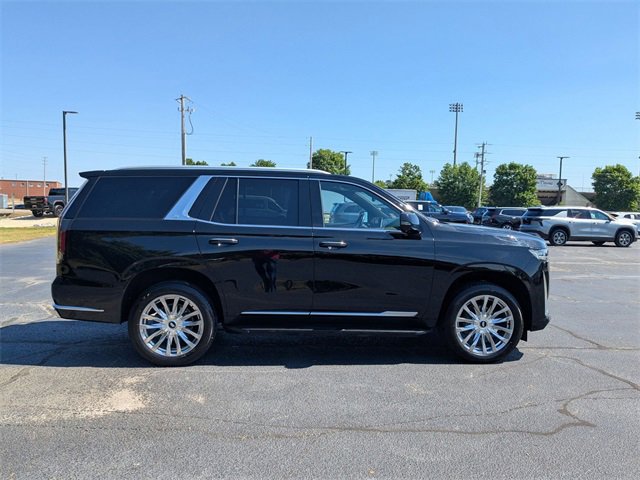 2021 Cadillac Escalade Premium Luxury photo 2