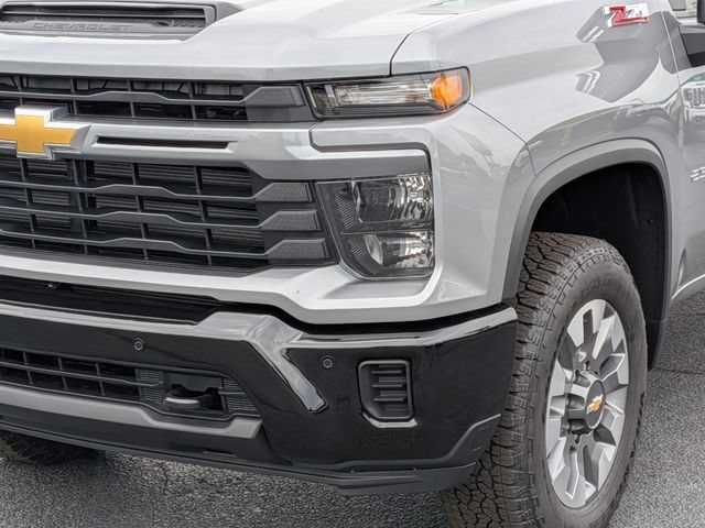 2026 Chevrolet Silverado 2500 HD Custom - Photo 9