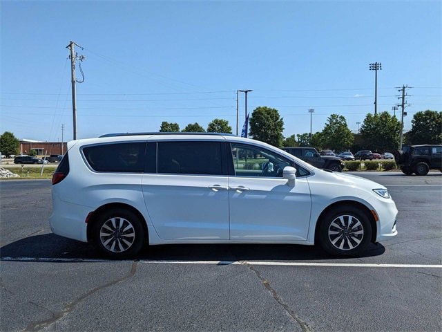 Used 2021 Chrysler Pacifica Touring L with VIN 2C4RC1BG5MR520270 for sale in Lumberton, NC