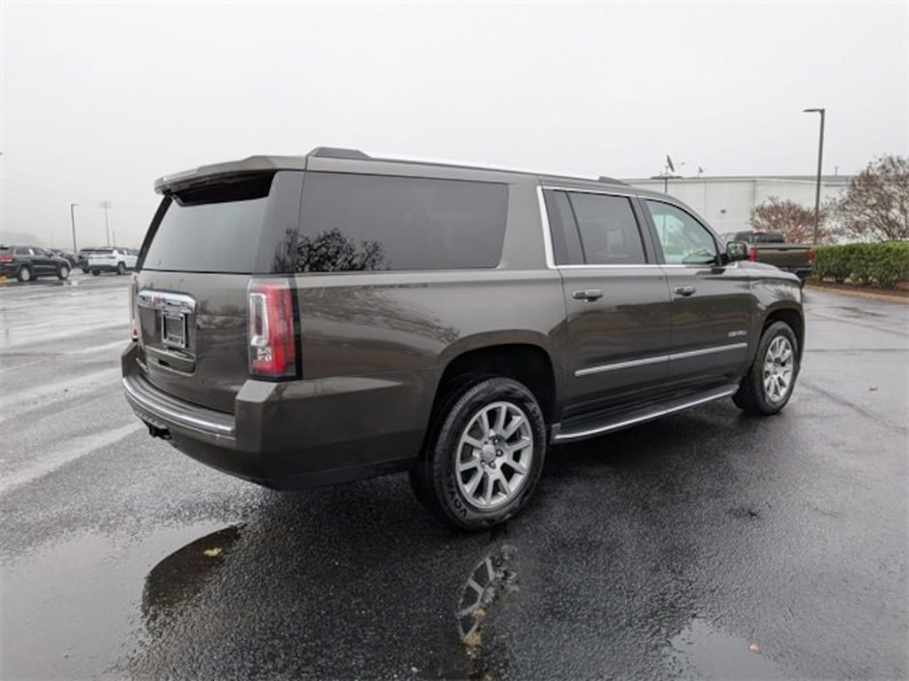 Used 2020 GMC Yukon XL Denali SUV