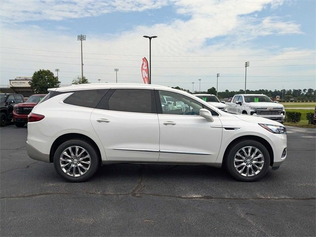 Used 2020 Buick Enclave Premium with VIN 5GAERCKW0LJ232807 for sale in Lumberton, NC