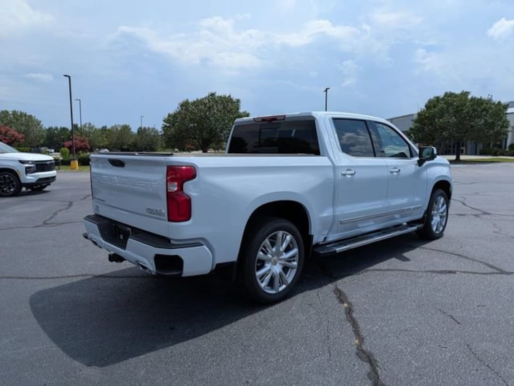 New 2026 Chevrolet Silverado 1500 High Country Truck