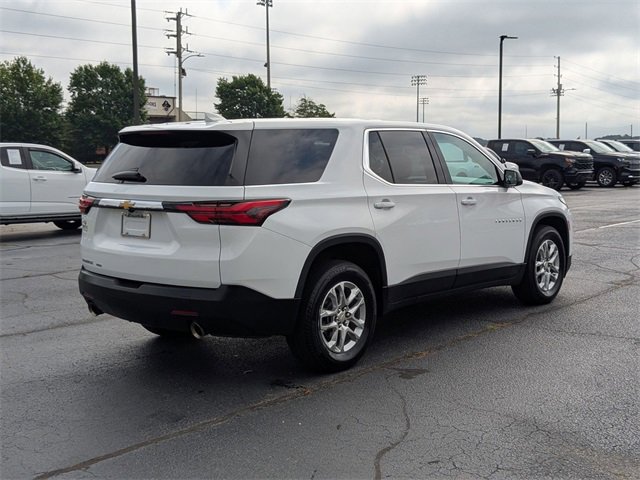 2022 Chevrolet Traverse LS photo 3