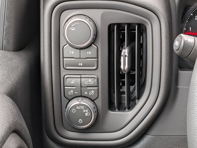 2026 Chevrolet Silverado 2500 HD Custom - Photo 17