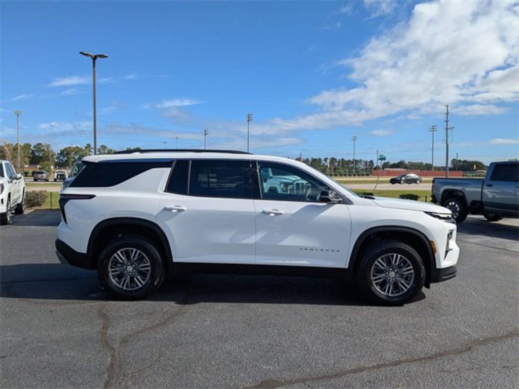 New 2026 Chevrolet Traverse LT SUV